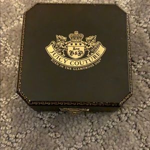 Juicy couture birthday necklace